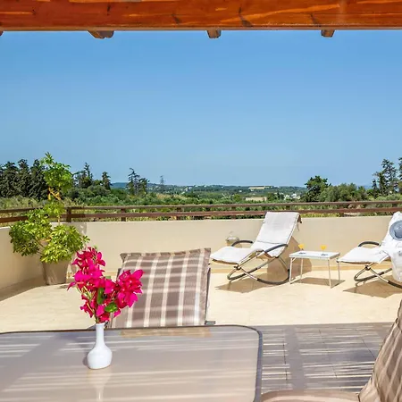 Lemonia Platanias Villa *